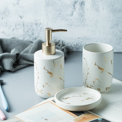 Set di accessori da bagno nordici opachi