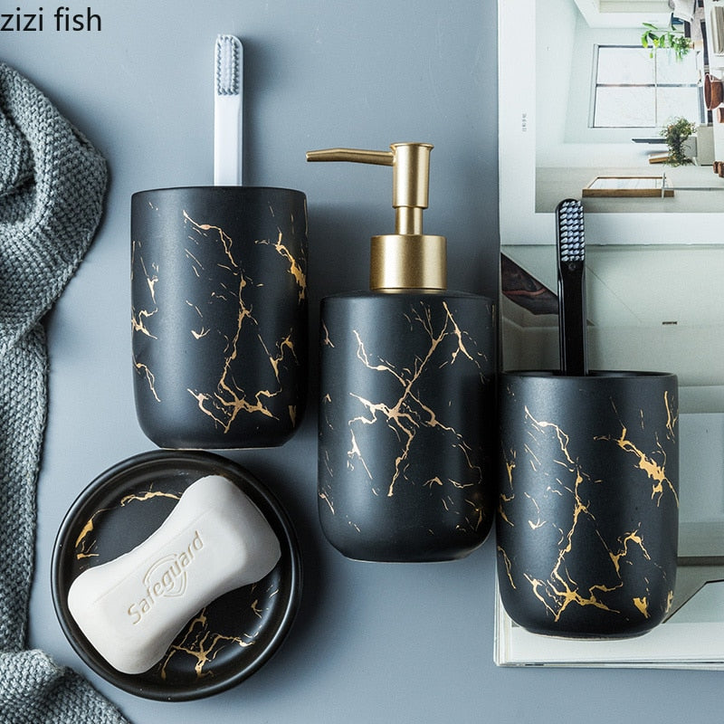 Set di accessori da bagno nordici opachi